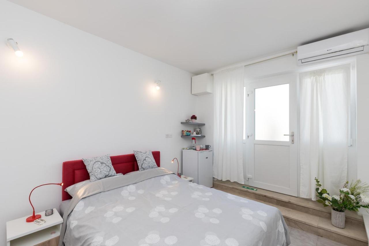 Apartment & Rooms Primi With Free Parking Ragusa Esterno foto